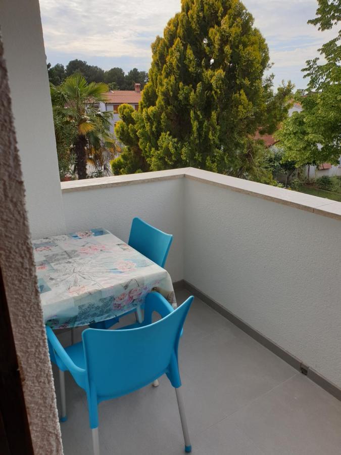 Accomodation Mirjana Rooms Poreč Exteriör bild