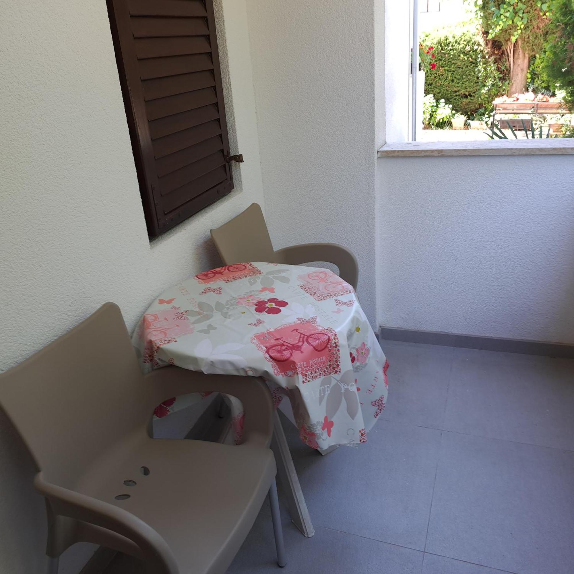 Accomodation Mirjana Rooms Poreč Exteriör bild
